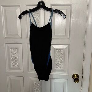 Speedo Endurance Women’s Race Endurance Training Swimsuit Size  2/28